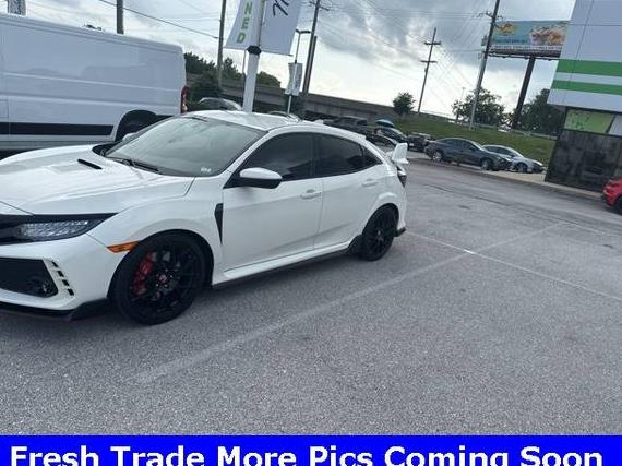 HONDA CIVIC TYPE R 2017 SHHFK8G76HU200589 image